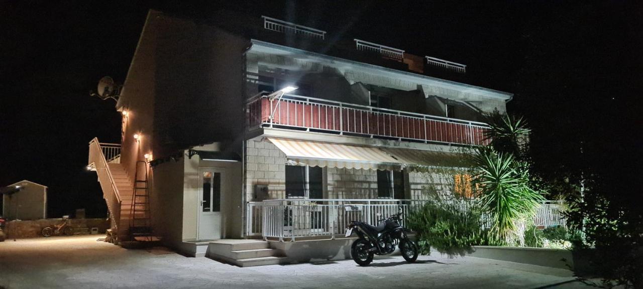 Luxury Apartments Oasis لومباردا المظهر الخارجي الصورة