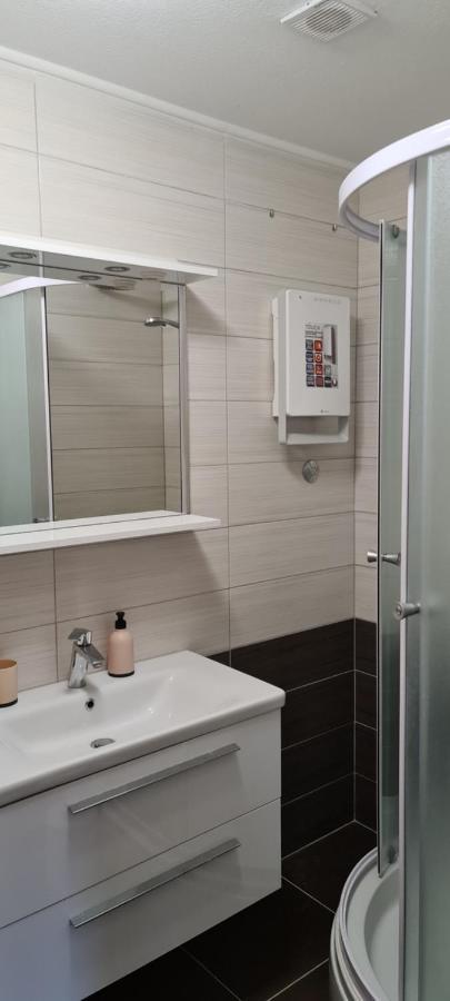 Luxury Apartments Oasis لومباردا المظهر الخارجي الصورة