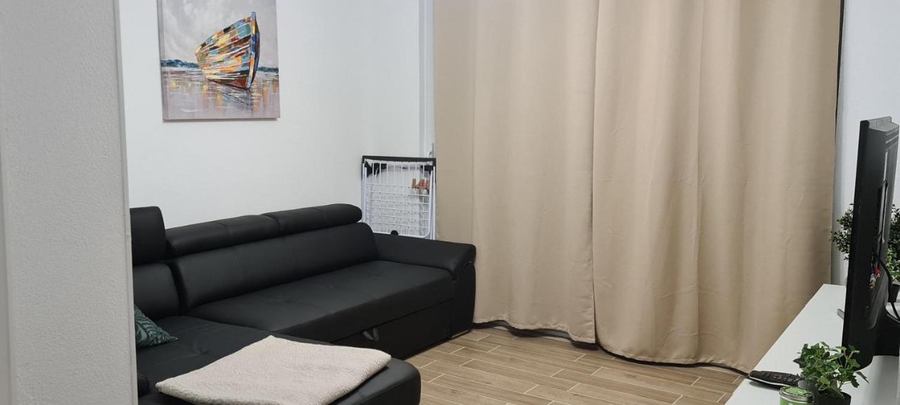 Luxury Apartments Oasis لومباردا المظهر الخارجي الصورة