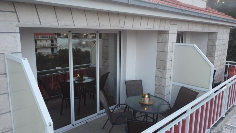 Luxury Apartments Oasis لومباردا المظهر الخارجي الصورة